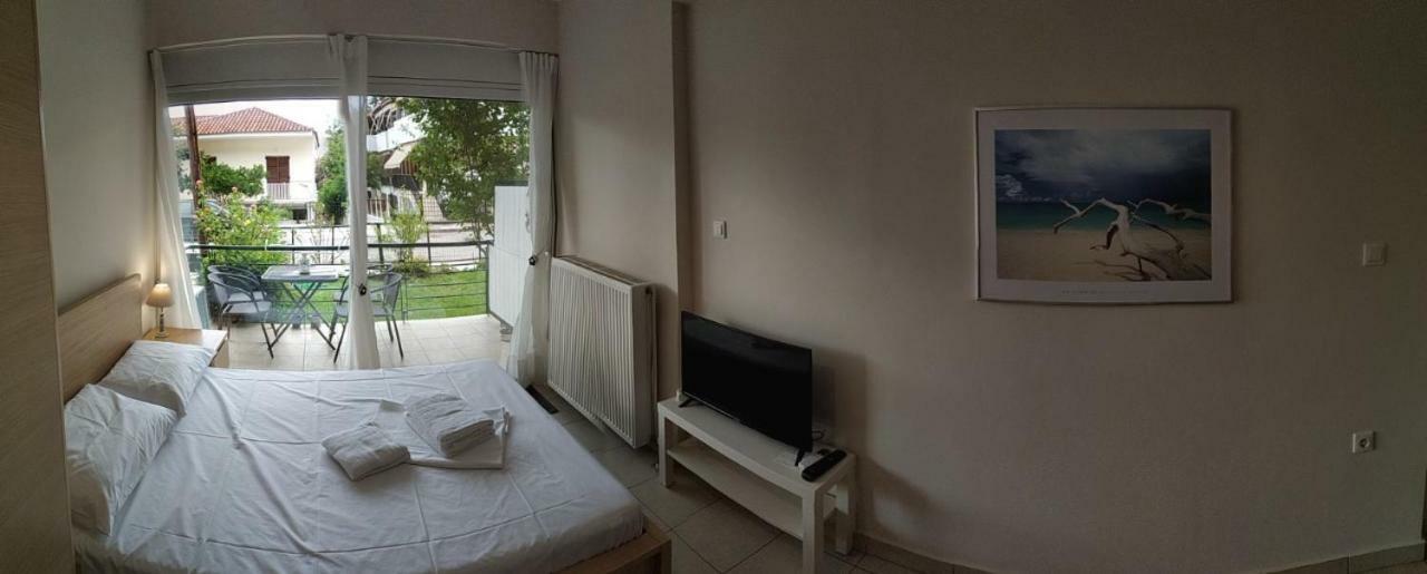 Ourania'S Apartments Kamena Vourla Ngoại thất bức ảnh