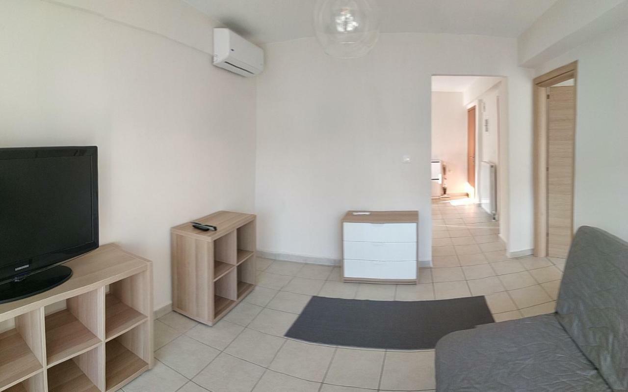 Ourania'S Apartments Kamena Vourla Ngoại thất bức ảnh