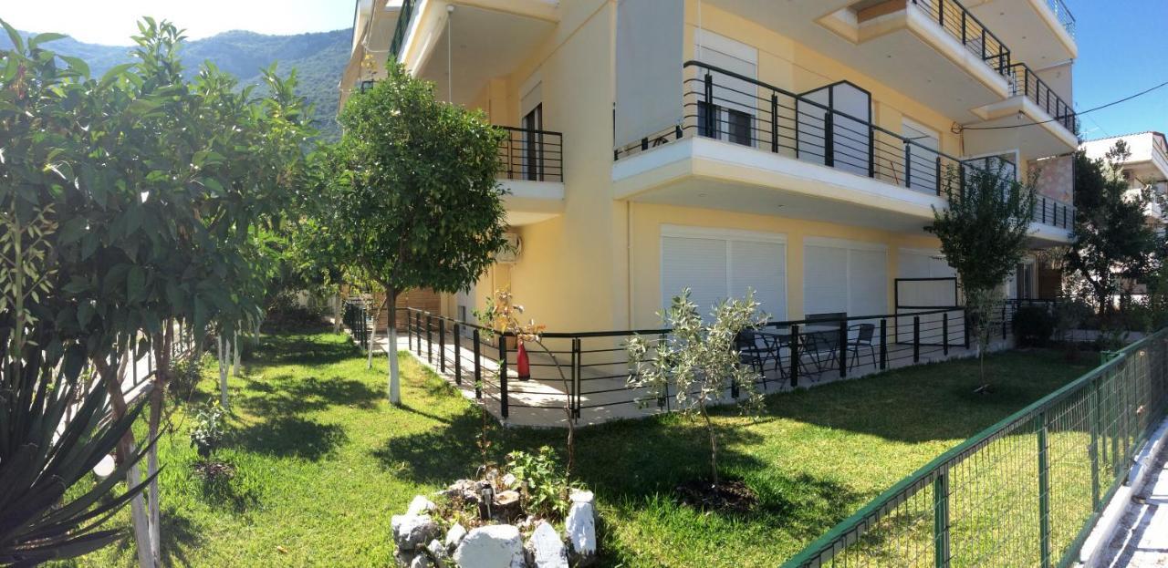 Ourania'S Apartments Kamena Vourla Ngoại thất bức ảnh